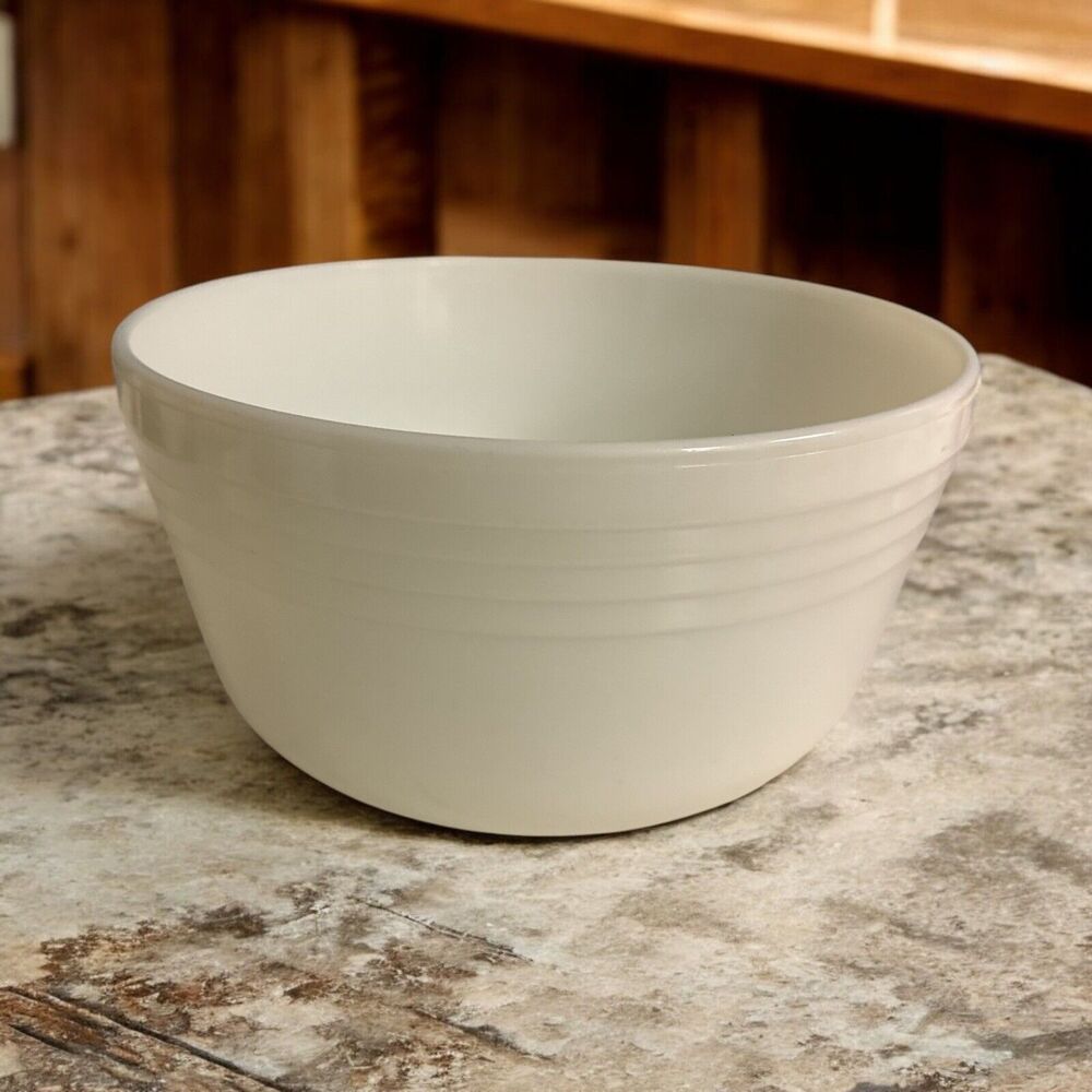 Vintage White Mixing Bowl 4 Ribbed Milk Glass 8.5” wide 5” Tall EUC